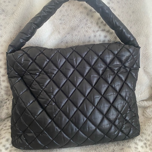 SOLD! Chanel Cocoon Bag - Picture 2 of 9